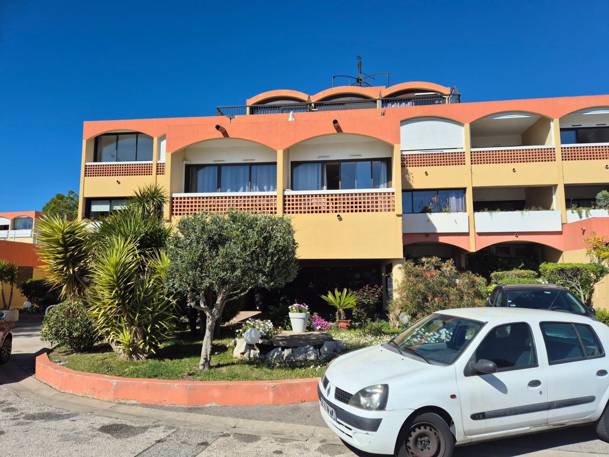 Les Terrasses De Cassis Apartamento Exterior foto
